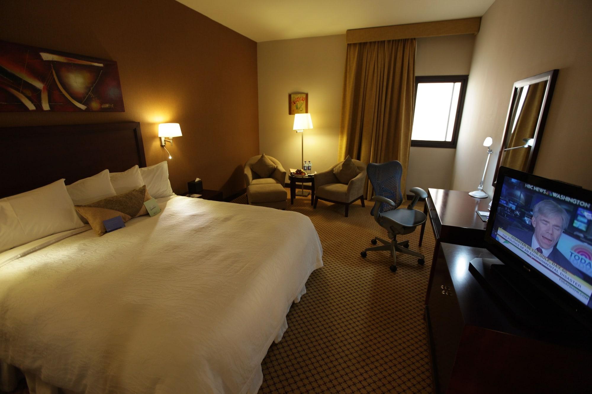 Hilton Garden Inn Riyadh Olaya Kültér fotó