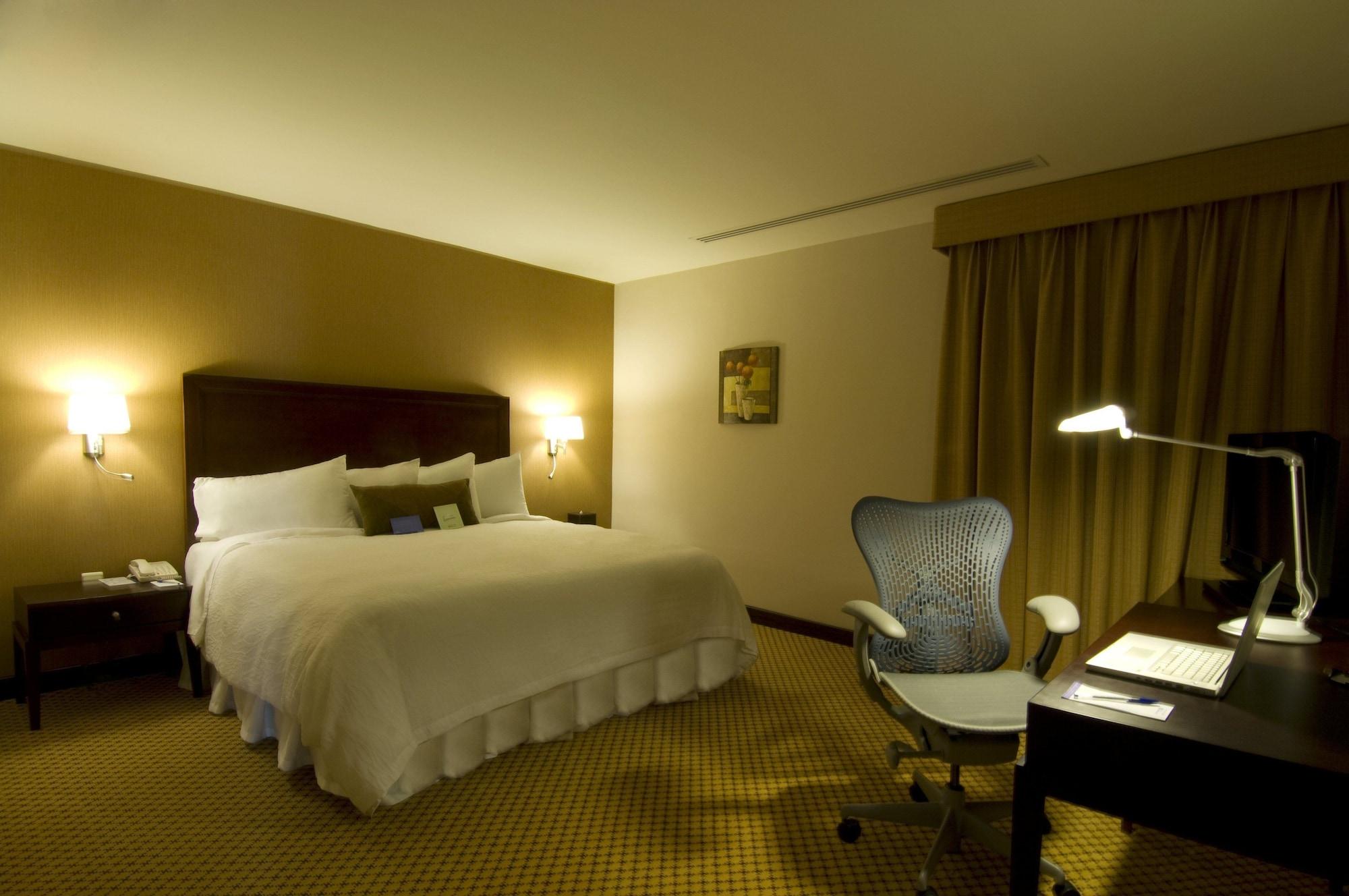 Hilton Garden Inn Riyadh Olaya Kültér fotó