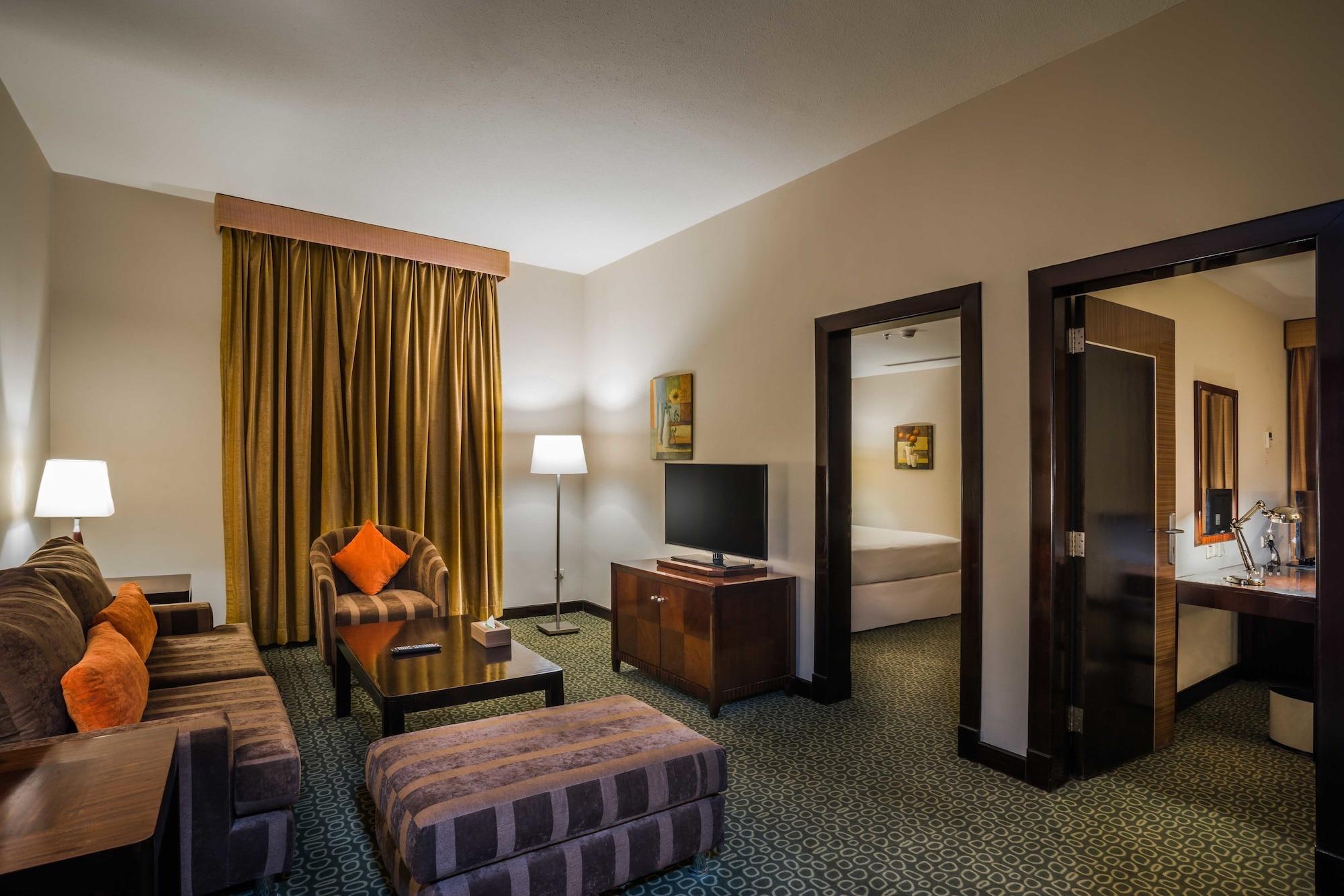 Hilton Garden Inn Riyadh Olaya Kültér fotó