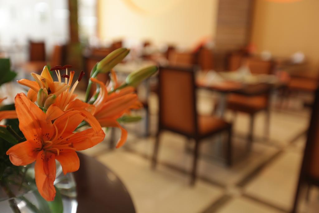 Hilton Garden Inn Riyadh Olaya Kültér fotó