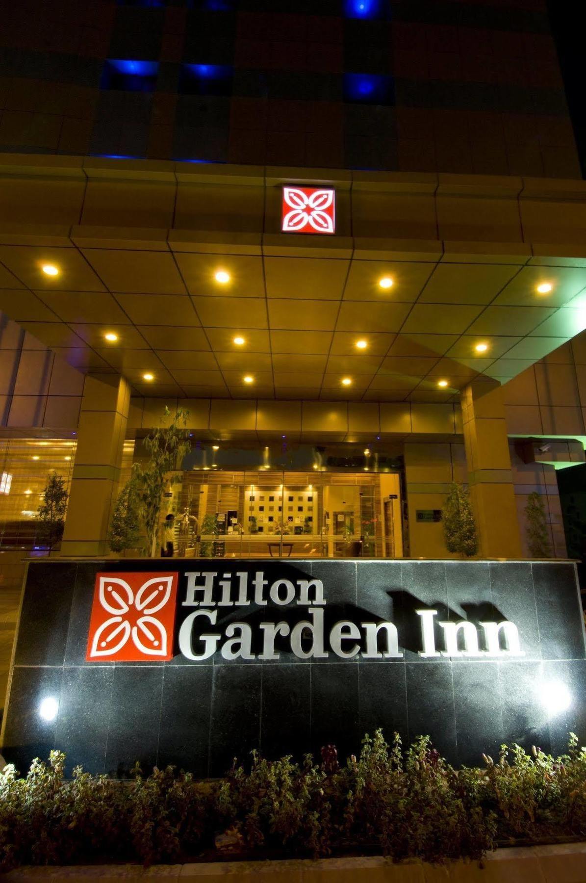 Hilton Garden Inn Riyadh Olaya Kültér fotó