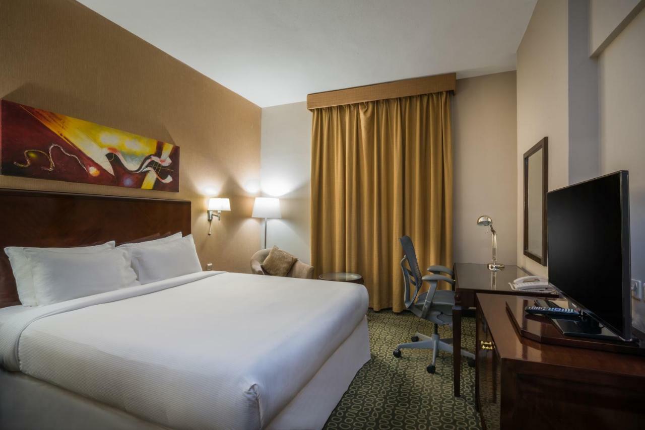 Hilton Garden Inn Riyadh Olaya Kültér fotó